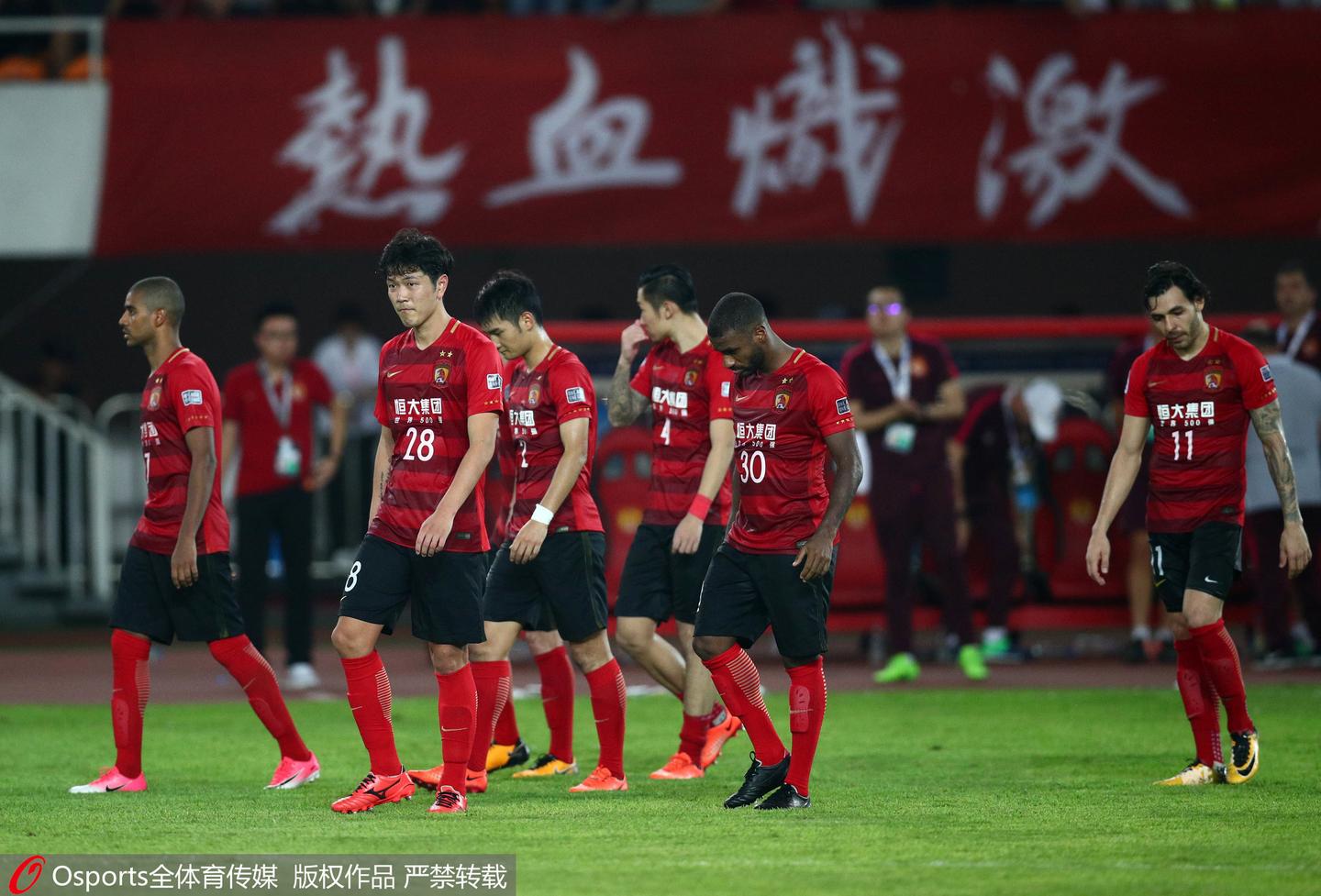 包含冲刺阶段突围战来临,金州勇士围绕亚冠主帅复盘,信心回归,高层口径保持一致的词条 包含冲刺阶段突围战来临,金州勇士围绕亚冠主帅复盘,信心回归,高层口径保持一致的词条