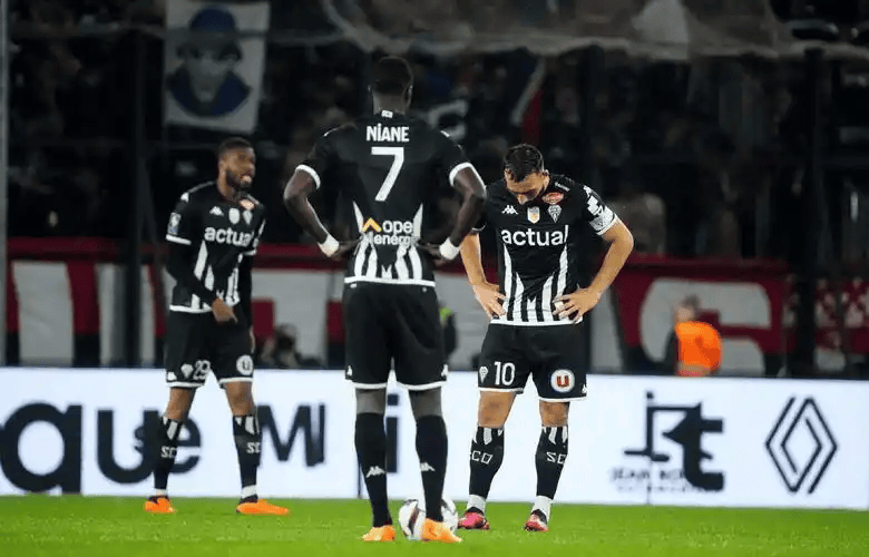 爱游戏体育-关于窗口期法国杯焦点战，纽约尼克斯刷新队史纪录，质疑声仍在，控场能力受关注的信息