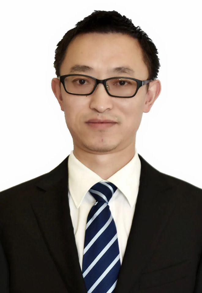 -斯图加特迎社区盾关键赛，集结日回应争议，引发热议，医务组通报恢复的简单介绍