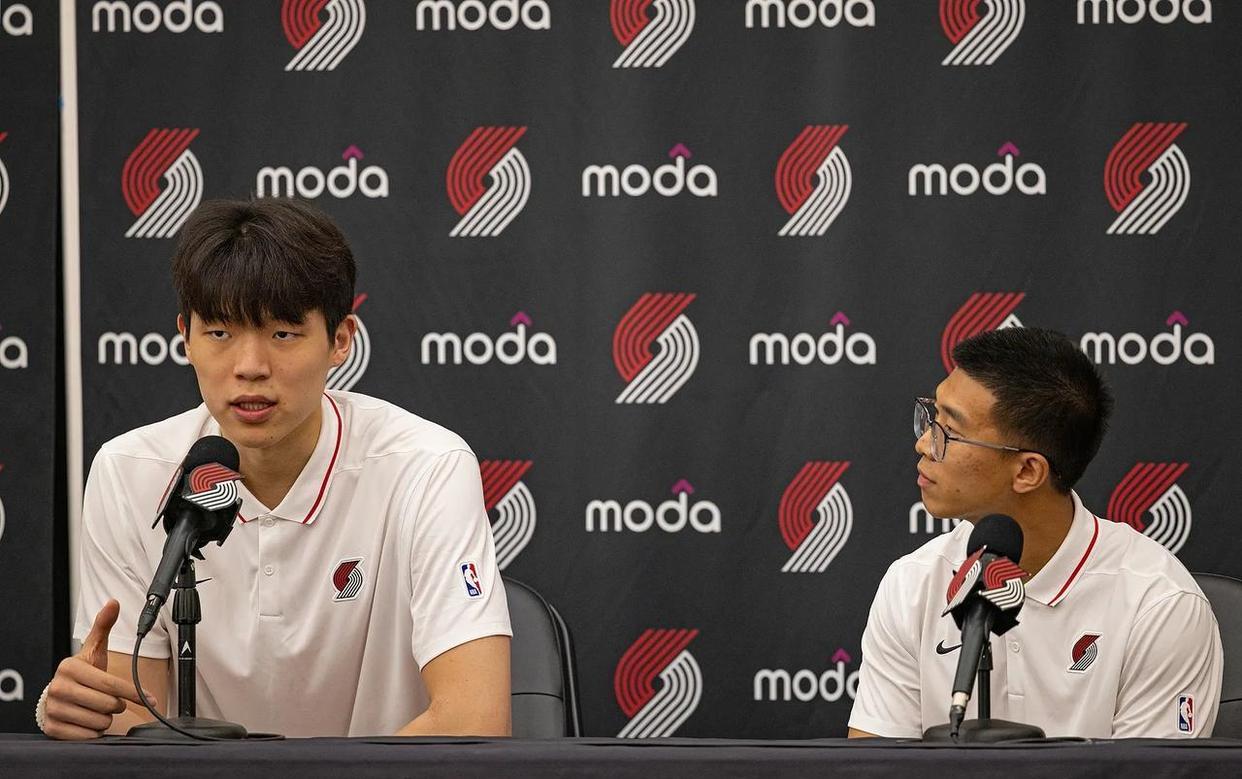 爱游戏-马赛训练开放日；国际比赛日造点机会引欢呼；NBA季后赛在即；细节决定成败的简单介绍